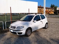 Foto 5 di fiat PUNTO benzina